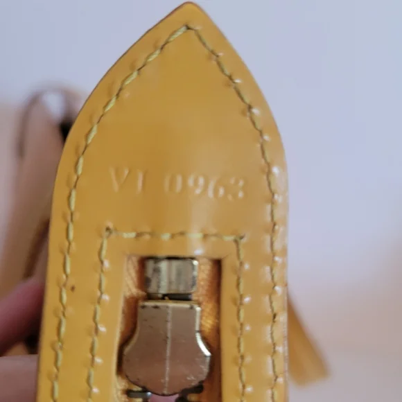 LV Yellow Epi Leather Zip Tote - Picture 5 of 14